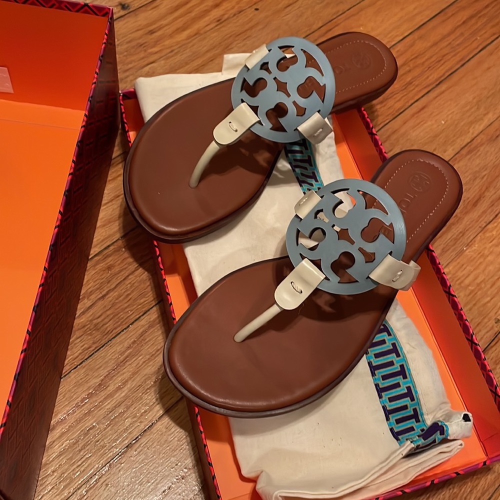 NWT Tory Burch sandals